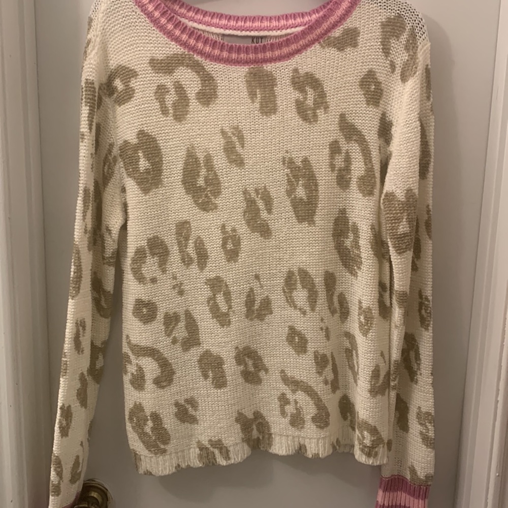NWOT Kut from the Kloth sweater. The Gracie sweater. Size medium. - Picture 2 of 12